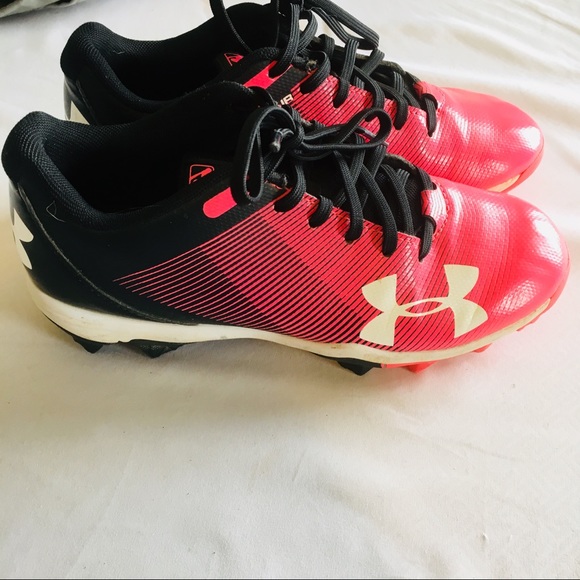 girls under armour cleats